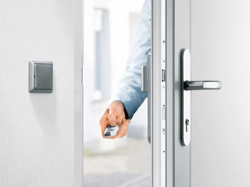 blueMotion electric multi-point door lock supplied by ViknoPlus